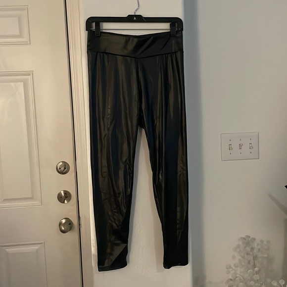Black Faux Leather Leggings Size L - Picture 2 of 5